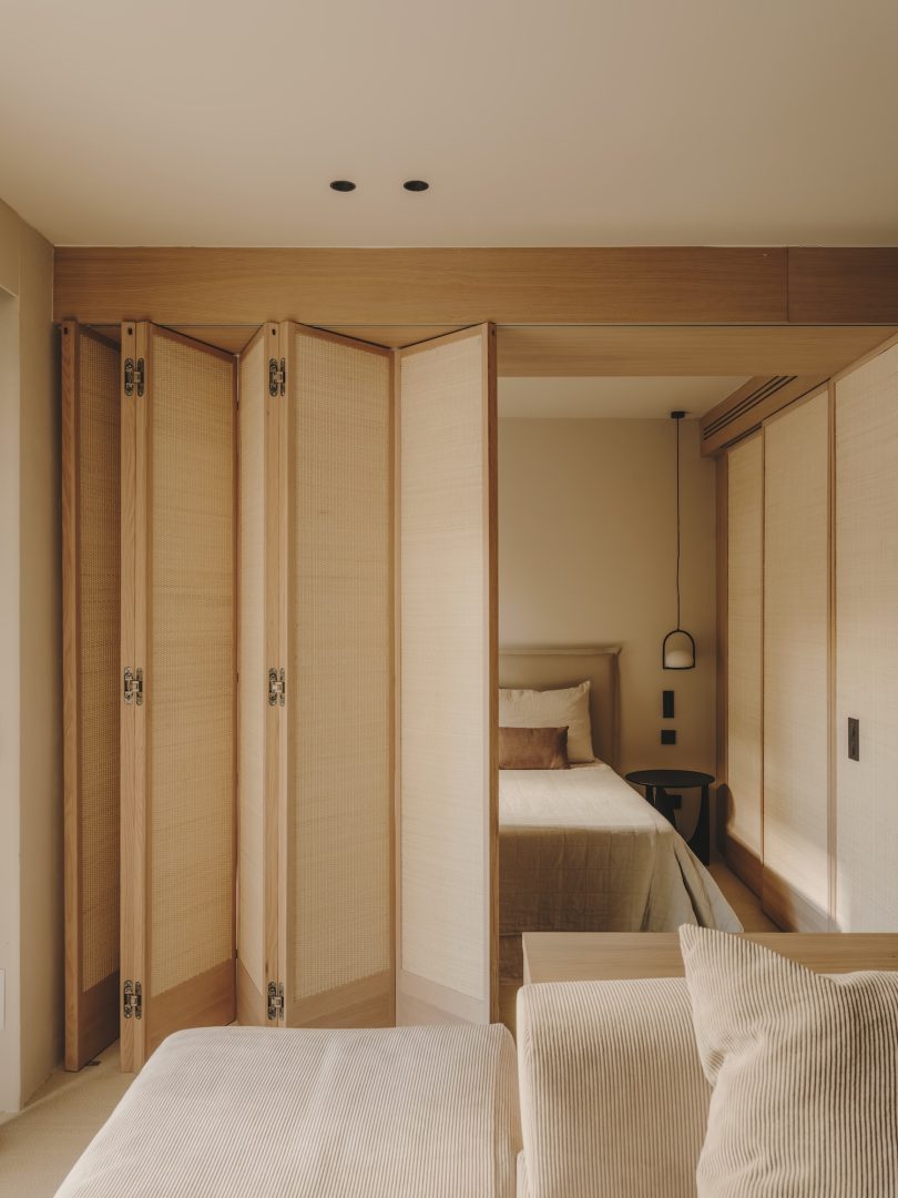 Miriam Barrio设计的极简主义公寓Captain Arenas