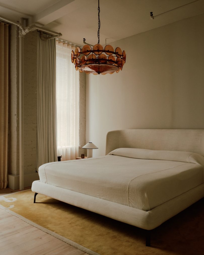 Cojot Designs设计的极简主义公寓Flatiron Apartment