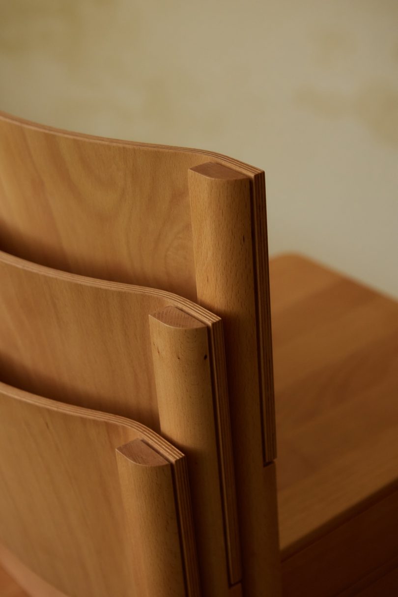 Juhl & Lange设计的极简主义椅子Kontra Chair