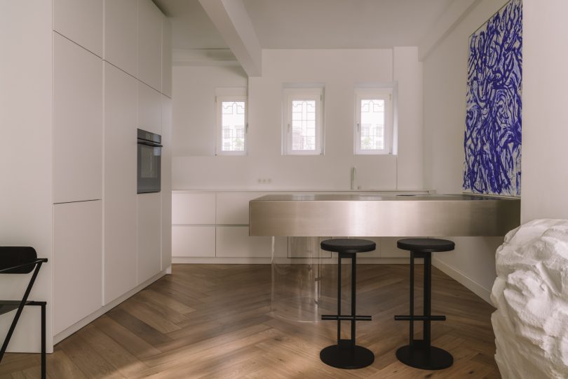 由VAUST设计的极简公寓 S24 Apartment