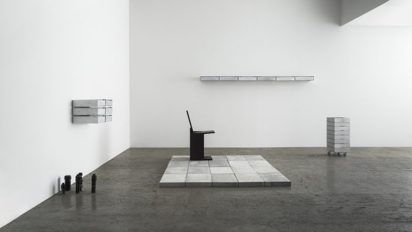 LICHT Gallery展览:CP-RV设计的极简椅子Azuki Chair