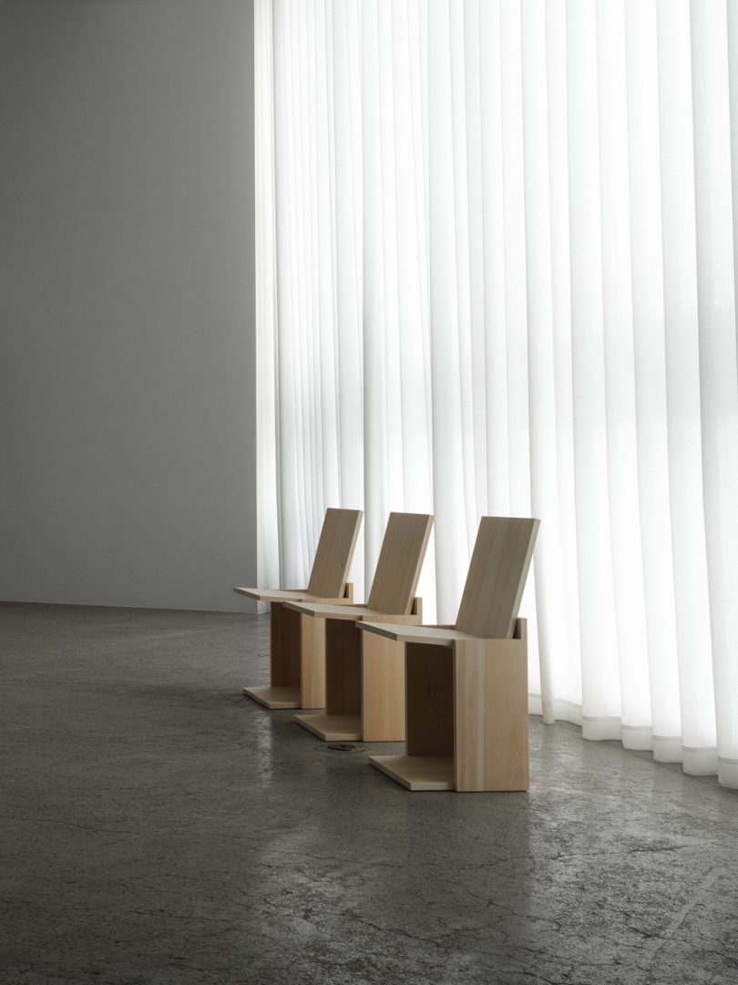 LICHT Gallery展览:CP-RV设计的极简椅子Azuki Chair