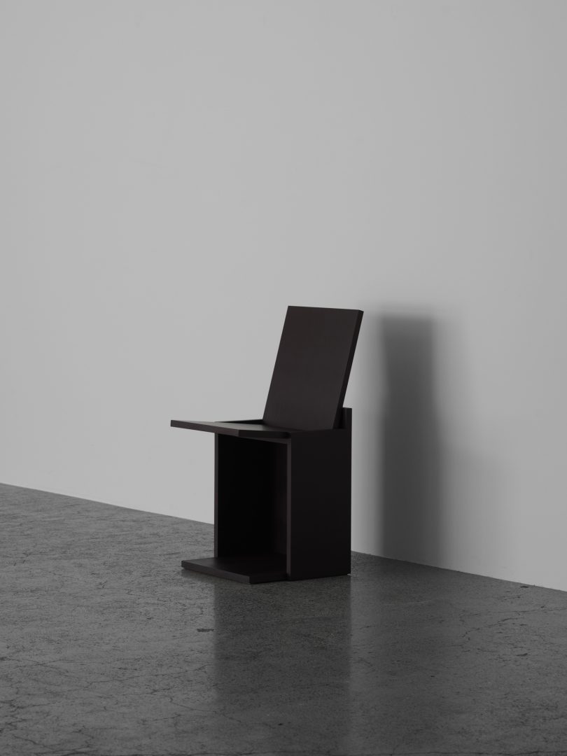 LICHT Gallery展览:CP-RV设计的极简椅子Azuki Chair