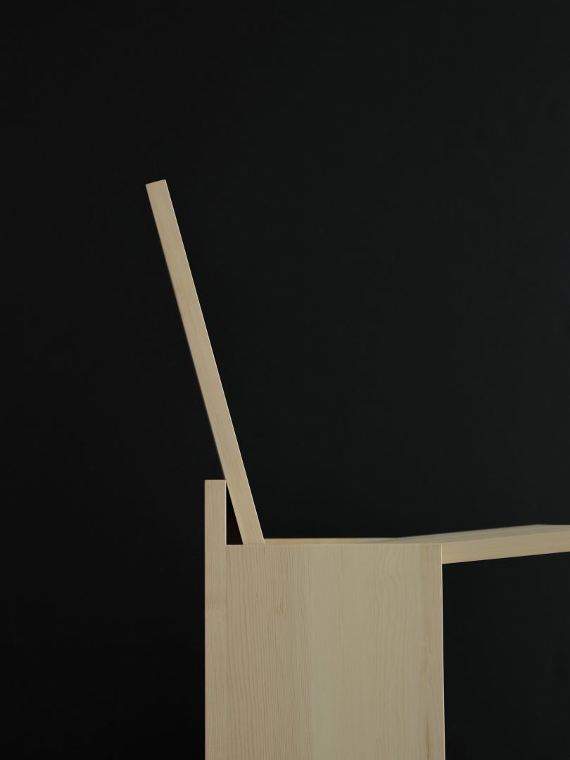 LICHT Gallery展览:CP-RV设计的极简椅子Azuki Chair