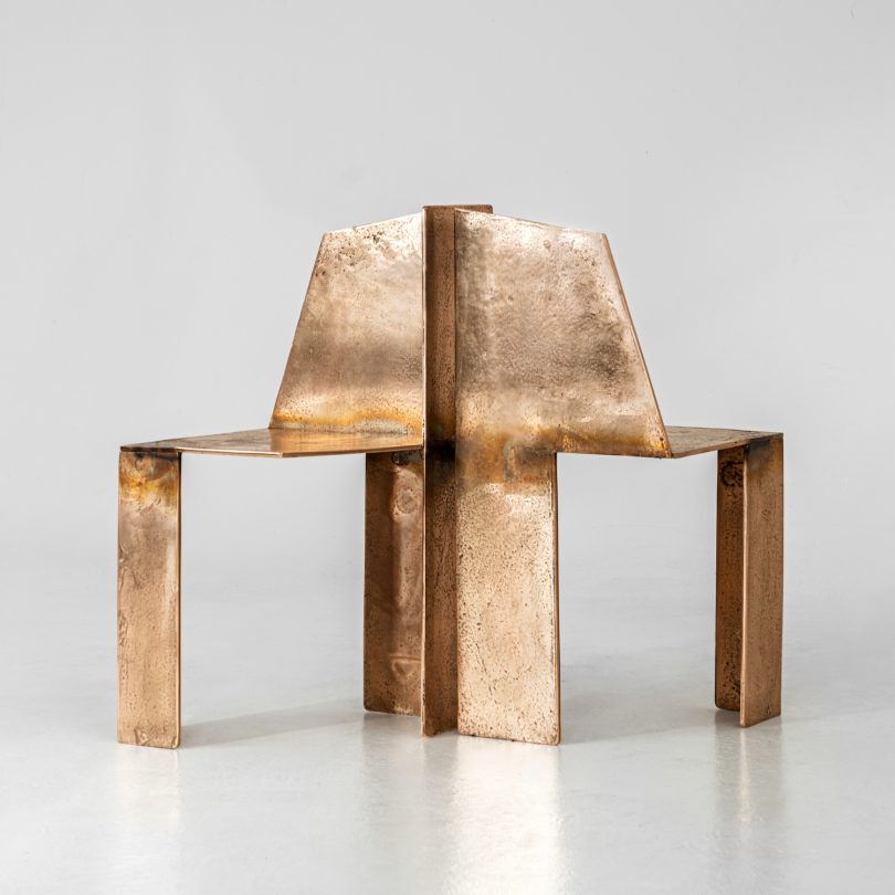 Claudio Cappellini设计的极简主义椅子Cadrega