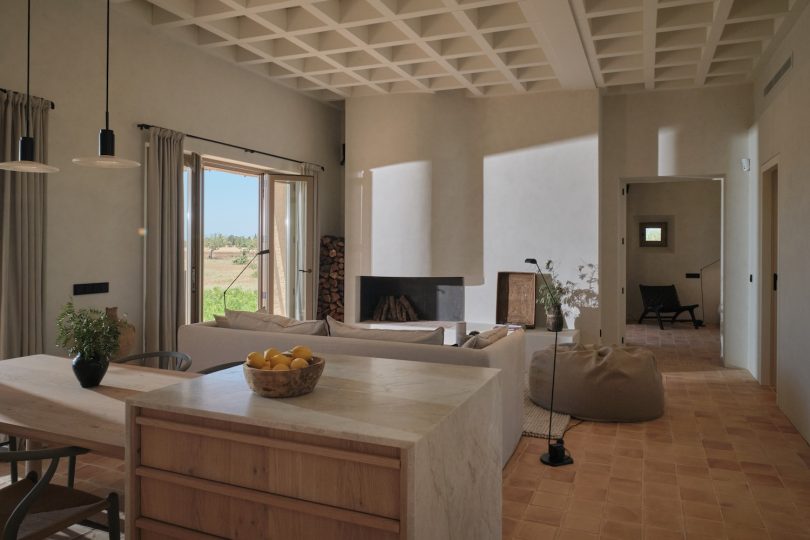 由INCEPTUM设计的极简主义住宅Casa CH