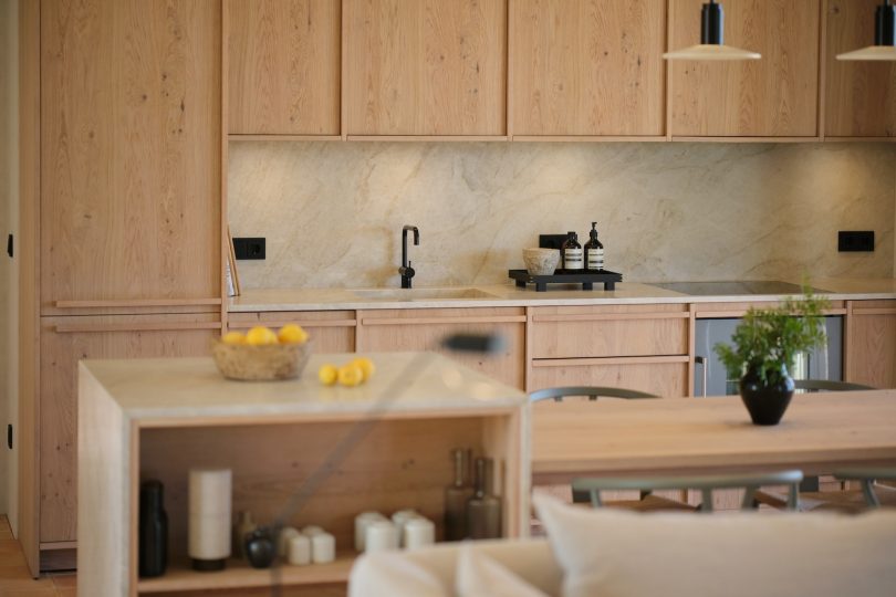 由INCEPTUM设计的极简主义住宅Casa CH