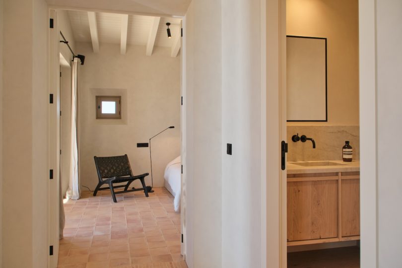 由INCEPTUM设计的极简主义住宅Casa CH