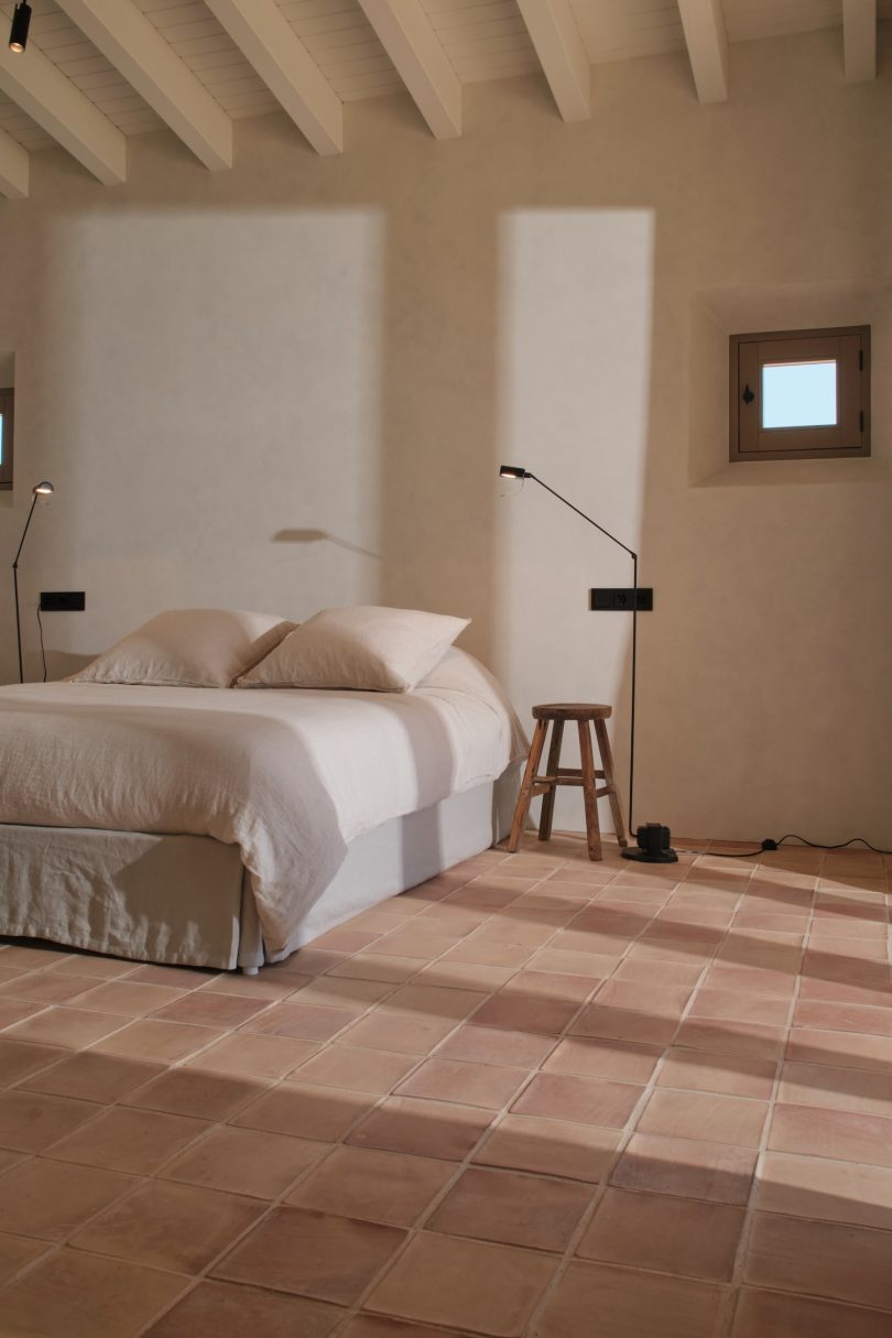 由INCEPTUM设计的极简主义住宅Casa CH