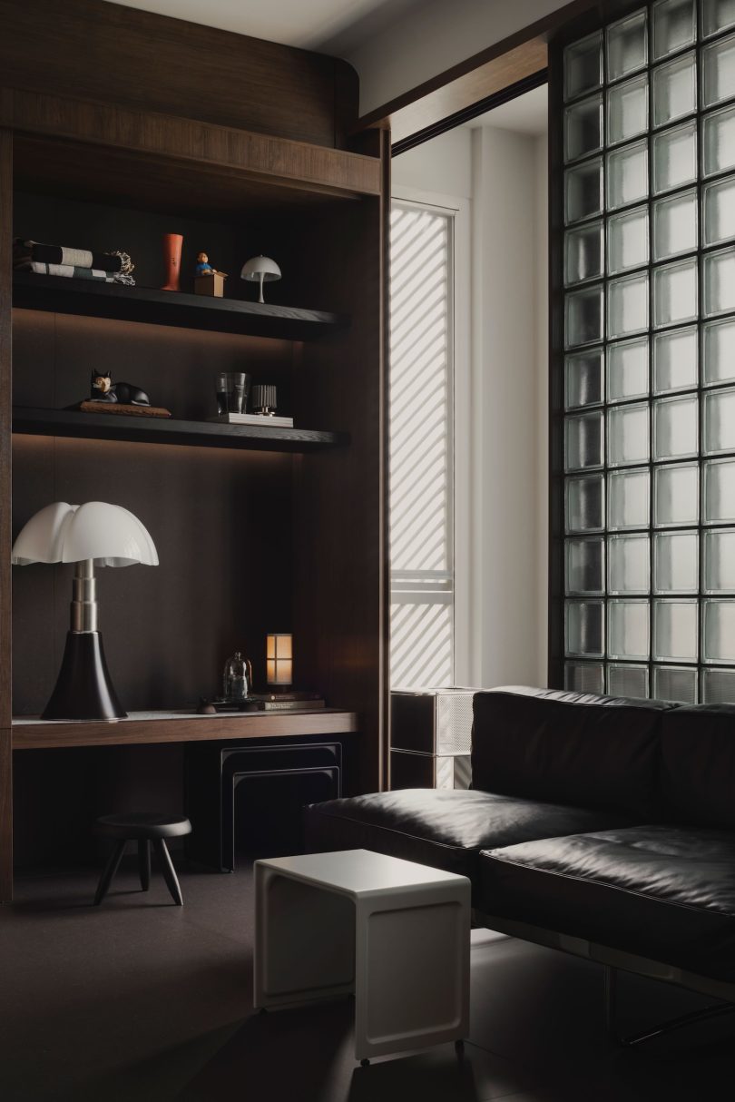 由HABIT设计的极简公寓The Poignant Apartment
