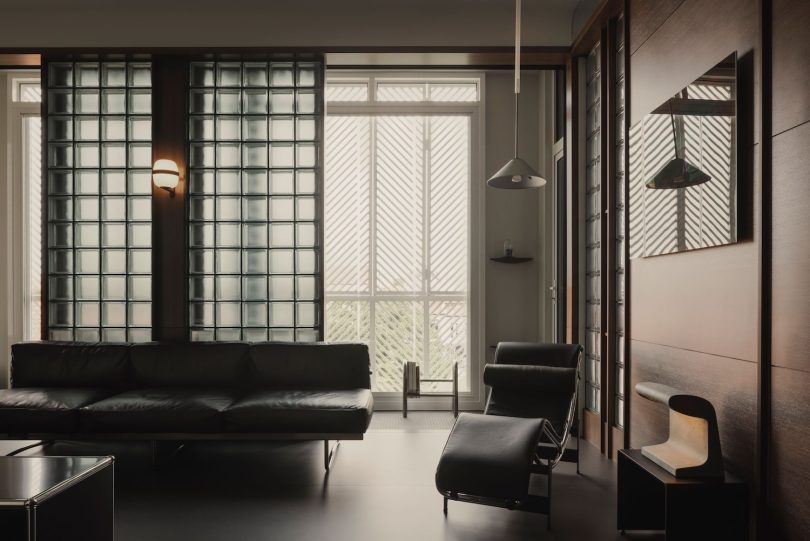 由HABIT设计的极简公寓The Poignant Apartment