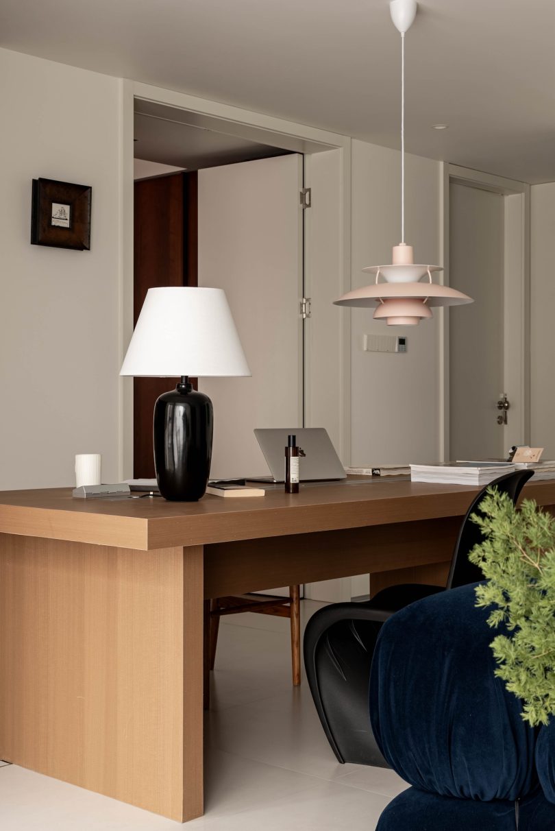 Paper water design设计的极简空间Immersive Flow