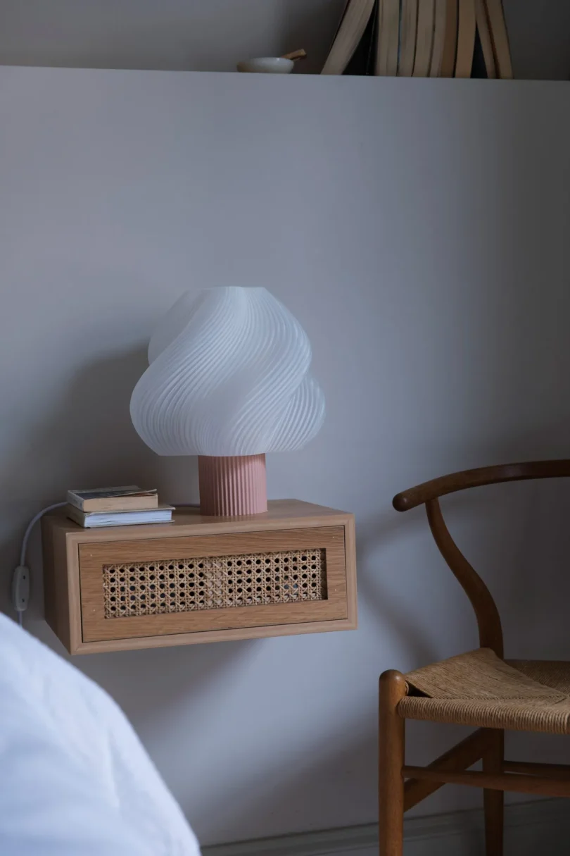 斯德哥尔摩工作室Crème Atelier设计的Soft Serve灯具