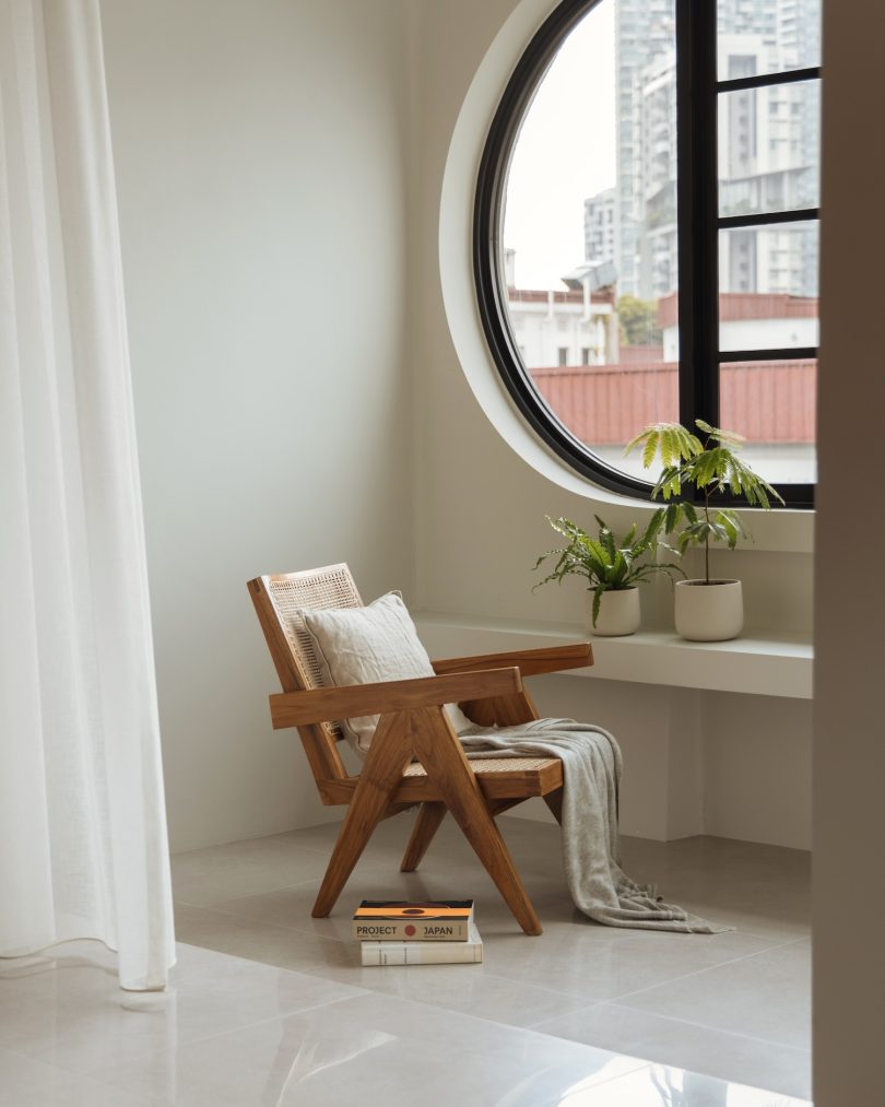 Craftsmen Studio设计的极简公寓Tiong Poh Apartment