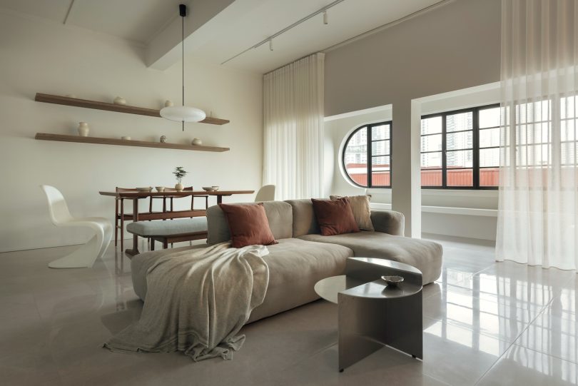 Craftsmen Studio设计的极简公寓Tiong Poh Apartment