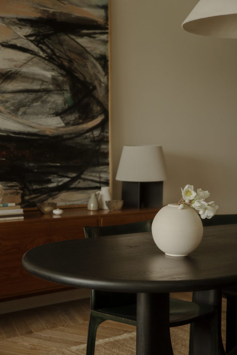Studio Est设计的极简主义公寓Battersea Apartment