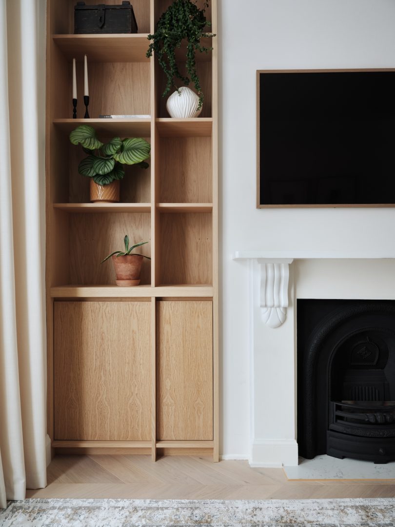 DROO Architects设计的极简住宅The Crescent House