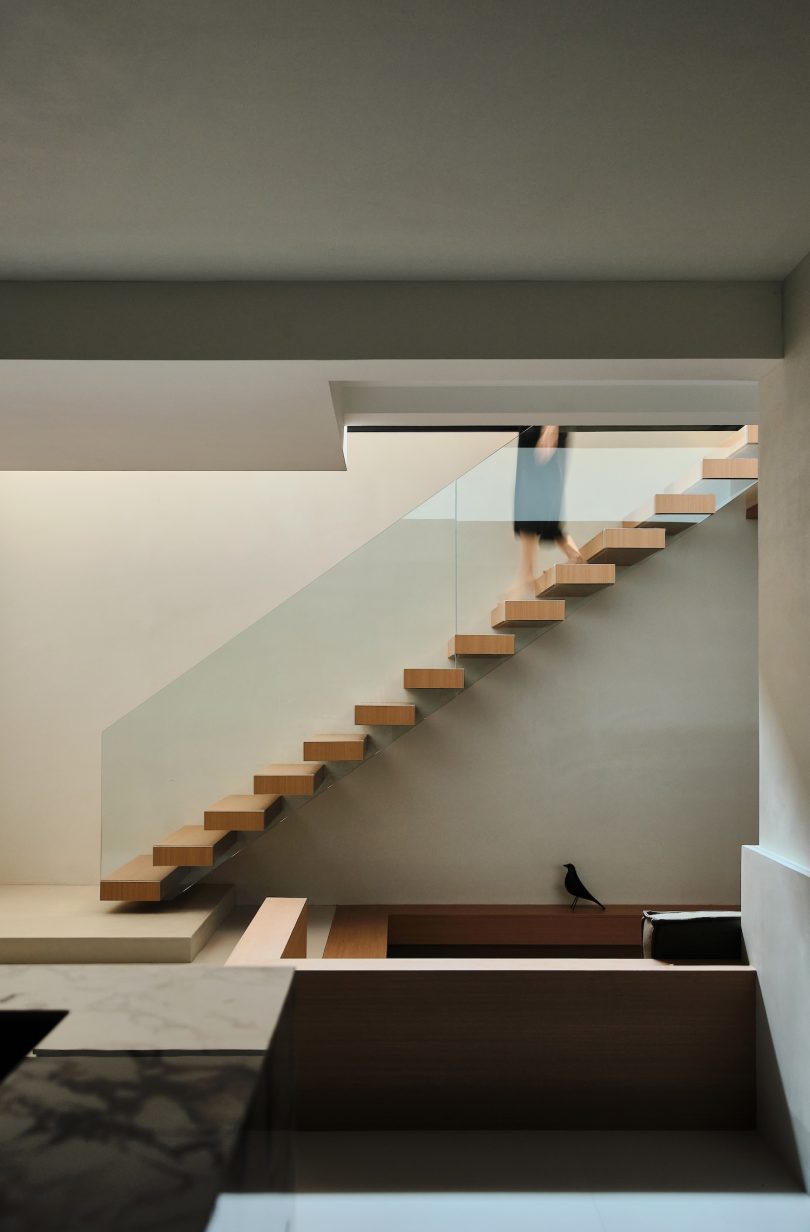 由NON STUDIO设计的极简住宅Home Below