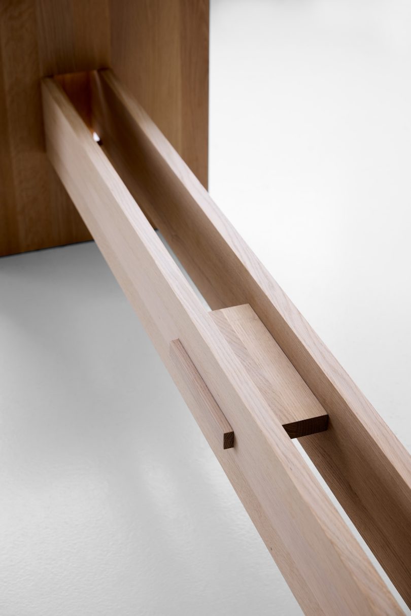 Jeppe Utzon设计的极简桌子Jeppe Utzon Table #2