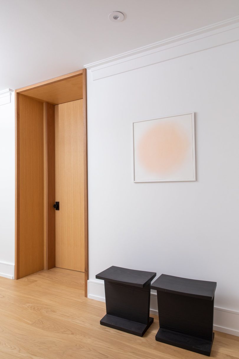 由Otty设计的极简主义住宅Puritan Gray House