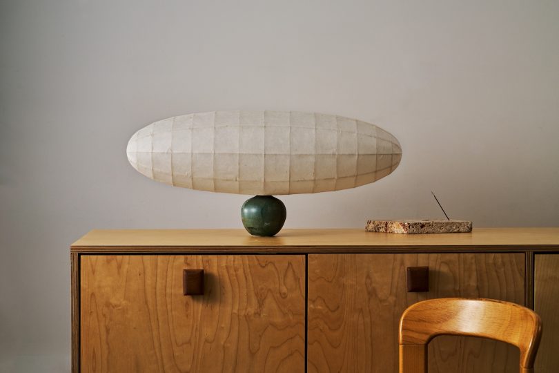 Steffany Trần设计的极简主义灯饰系列Rễ Cây