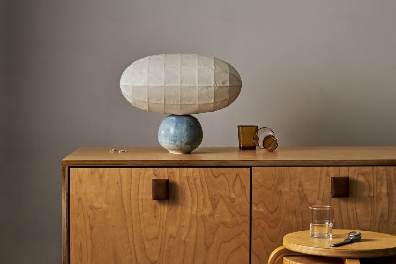 Steffany Trần设计的极简主义灯饰系列Rễ Cây