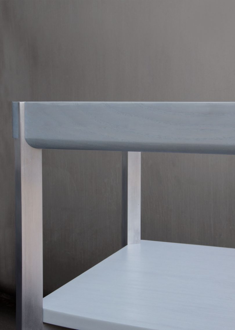 Timo Wuchner设计的极简主义椅子SQZY Chair