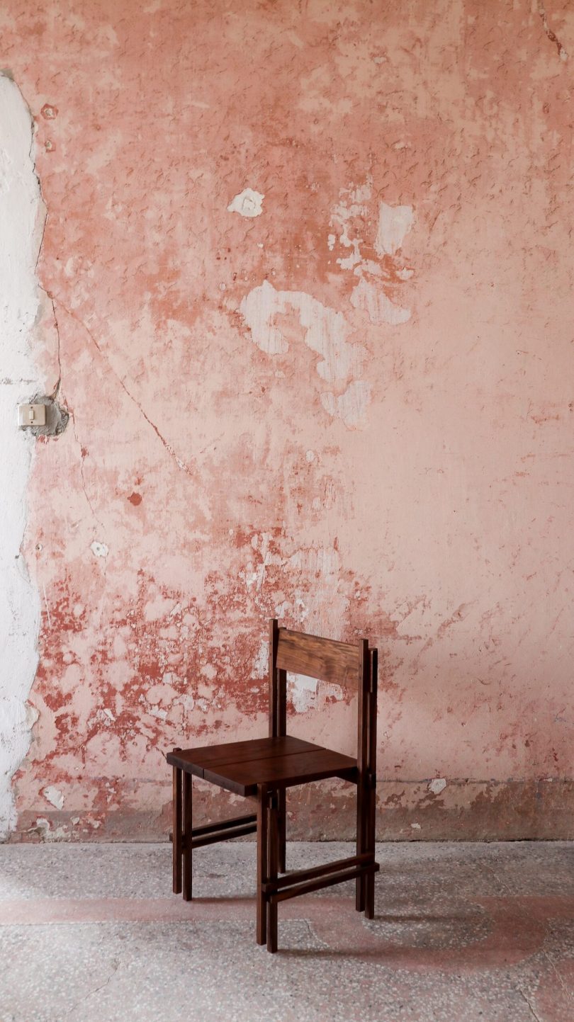 Filippo Andrighetto设计的极简堆叠椅Stack Chair