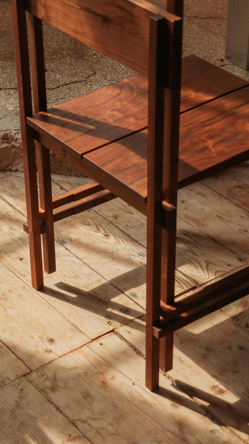 Filippo Andrighetto设计的极简堆叠椅Stack Chair