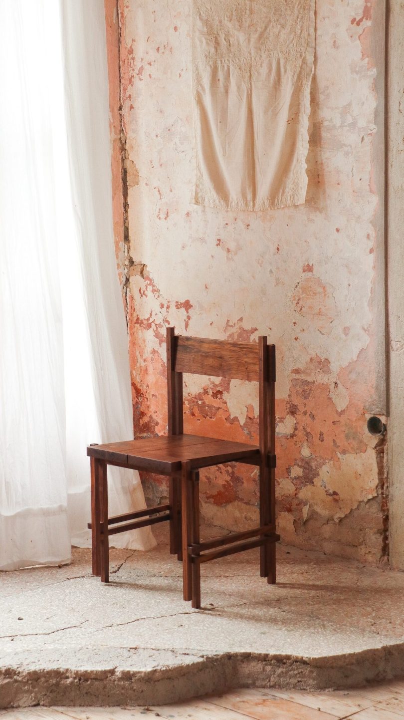 Filippo Andrighetto设计的极简堆叠椅Stack Chair