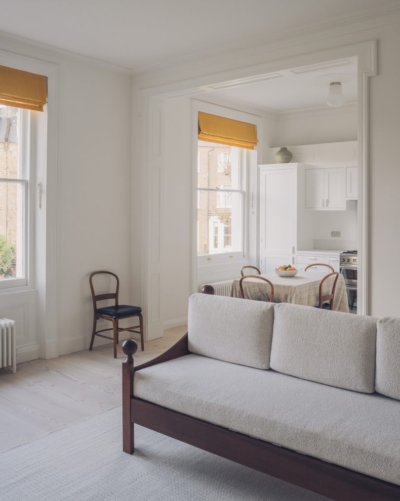 Sofia Xanthakou设计的极简公寓Warrington Crescent Flat