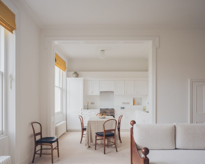 Sofia Xanthakou设计的极简公寓Warrington Crescent Flat