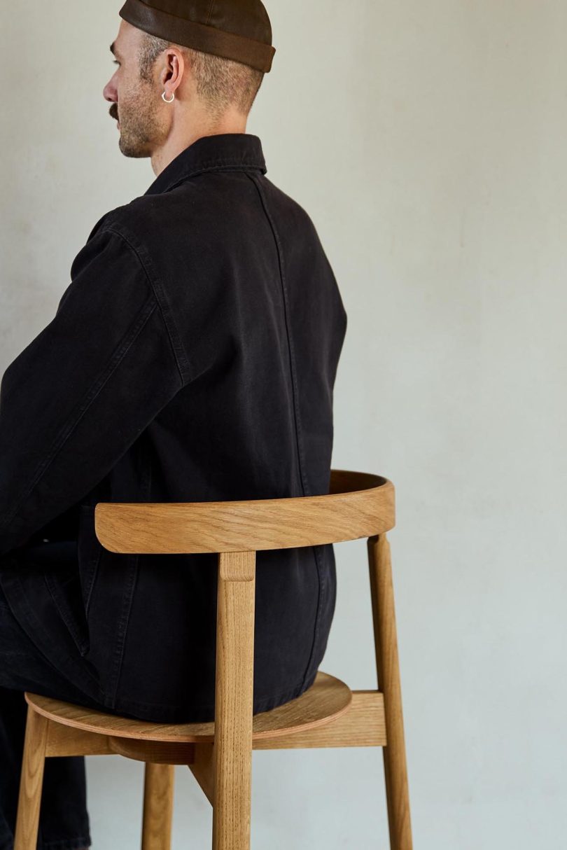 丹麦家具品牌:Form & Refine推出简约椅子Lunar Chair