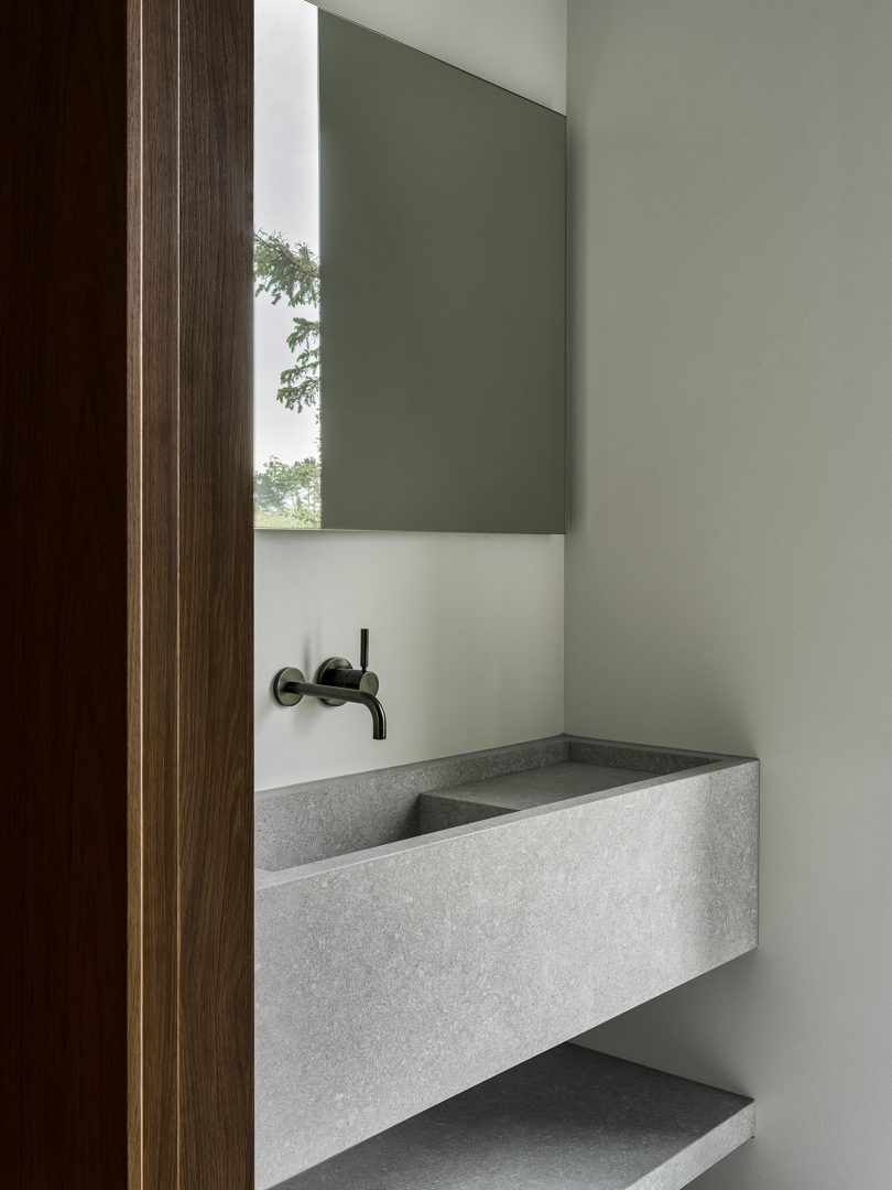 Pieter Kleinmann设计的简约住宅Danish Riviera House