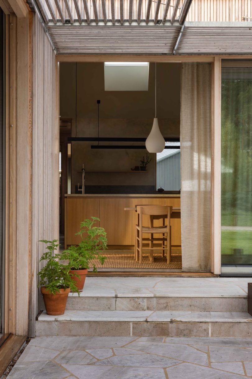 Johan Sundberg设计的简约住宅Sommarhus E