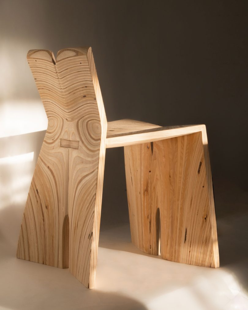 Yuxuan Huang Studio设计的极简椅子Twig Chair