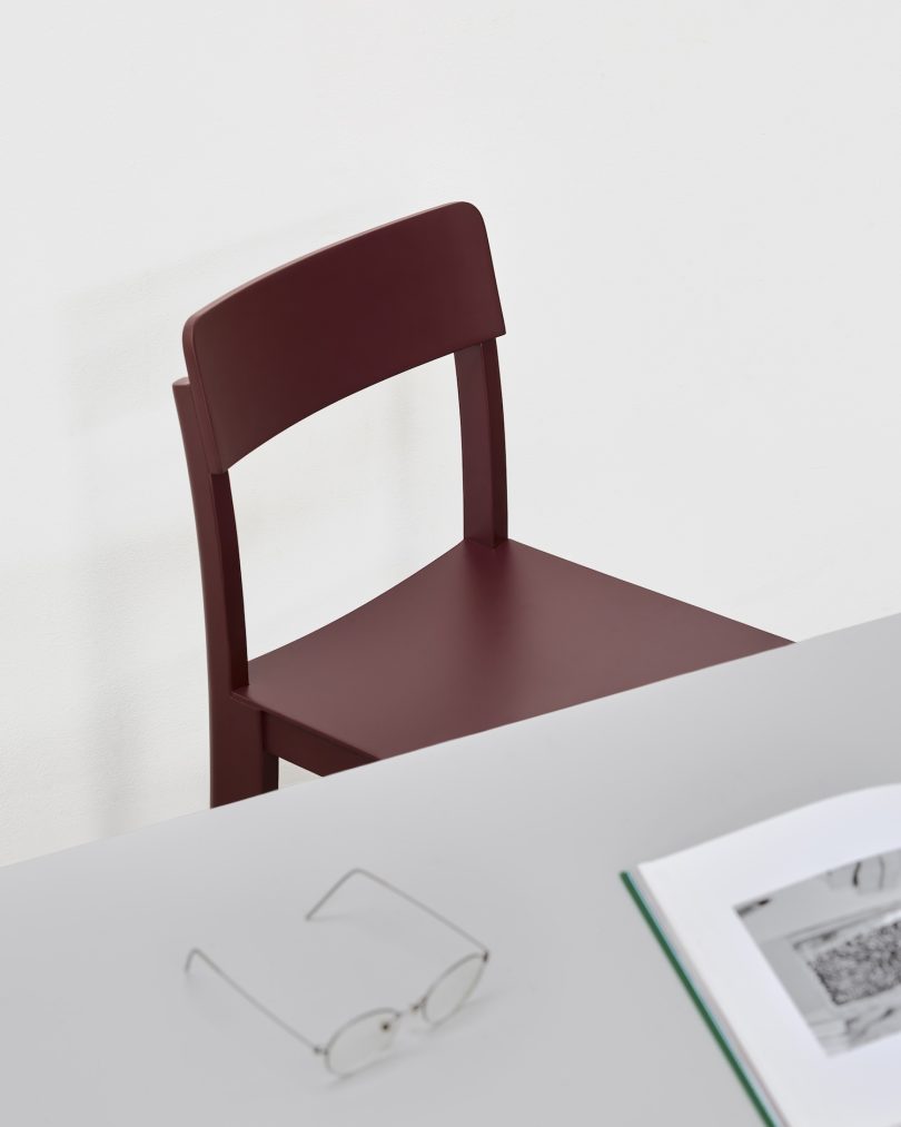 韩国家具品牌：Wekino推出极简主义椅子Vino Chair