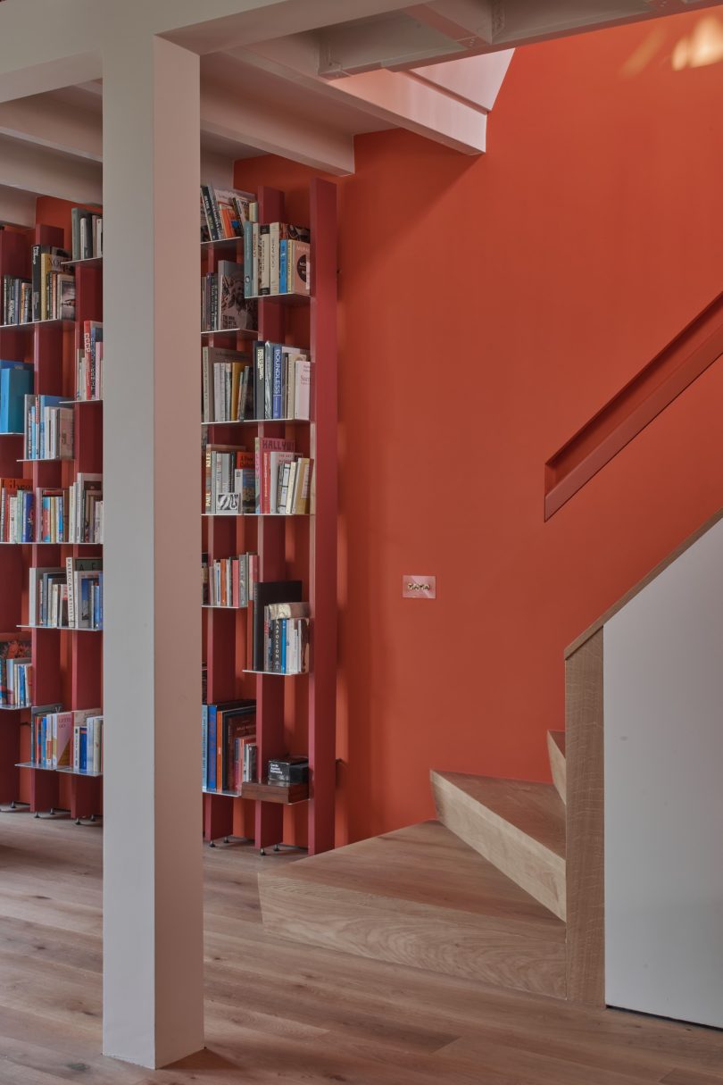 Joan Alcobé Architect设计的极简住宅Amsterdam Apartment