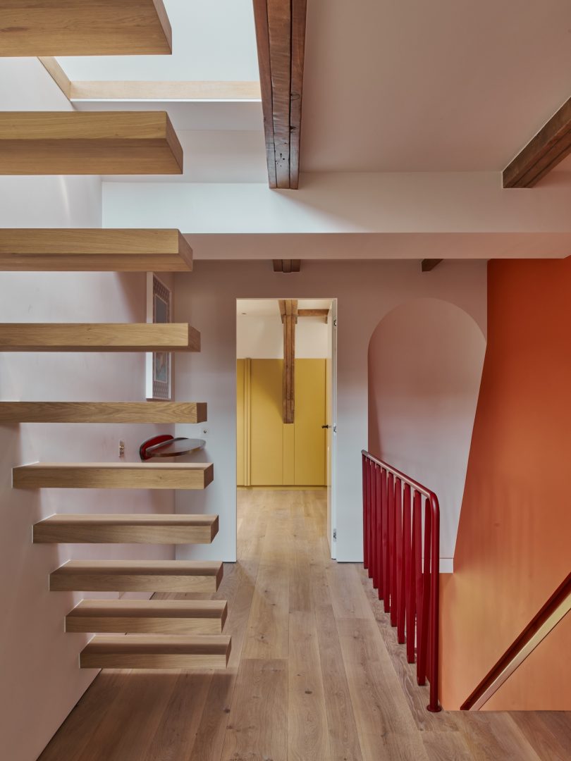 Joan Alcobé Architect设计的极简住宅Amsterdam Apartment