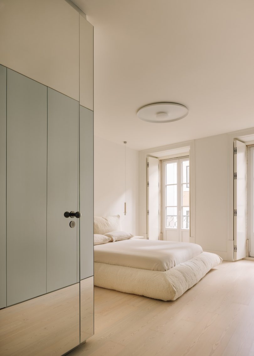 由RAR.STUDIO设计的简约公寓Apartment CK