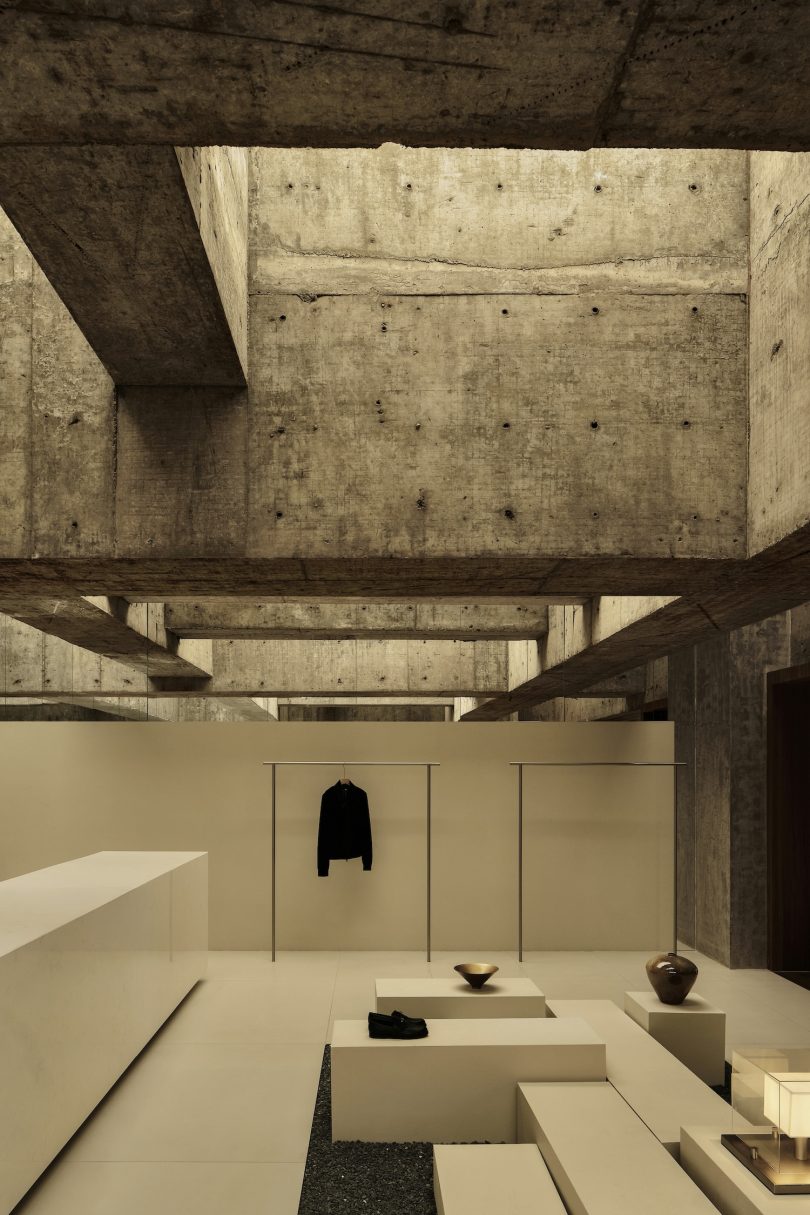 由ZHIXIANG DESIGN设计的极简主义空间ENC