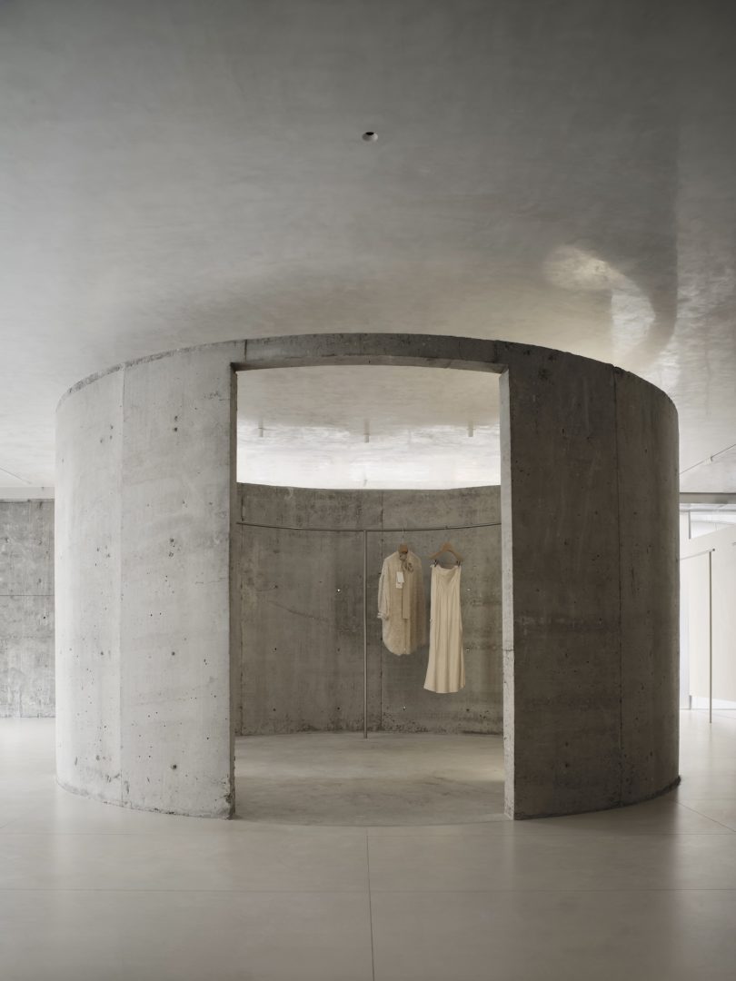 由ZHIXIANG DESIGN设计的极简主义空间ENC