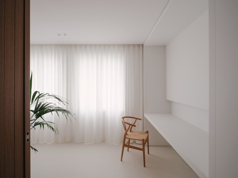 Ignacio Olite Arquitectos设计的简约住宅M&M House