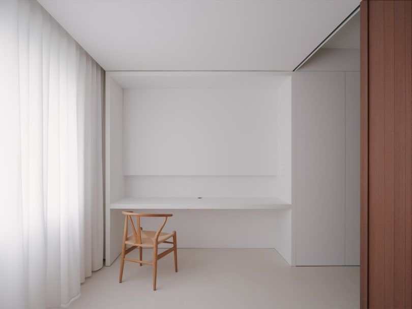 Ignacio Olite Arquitectos设计的简约住宅M&M House