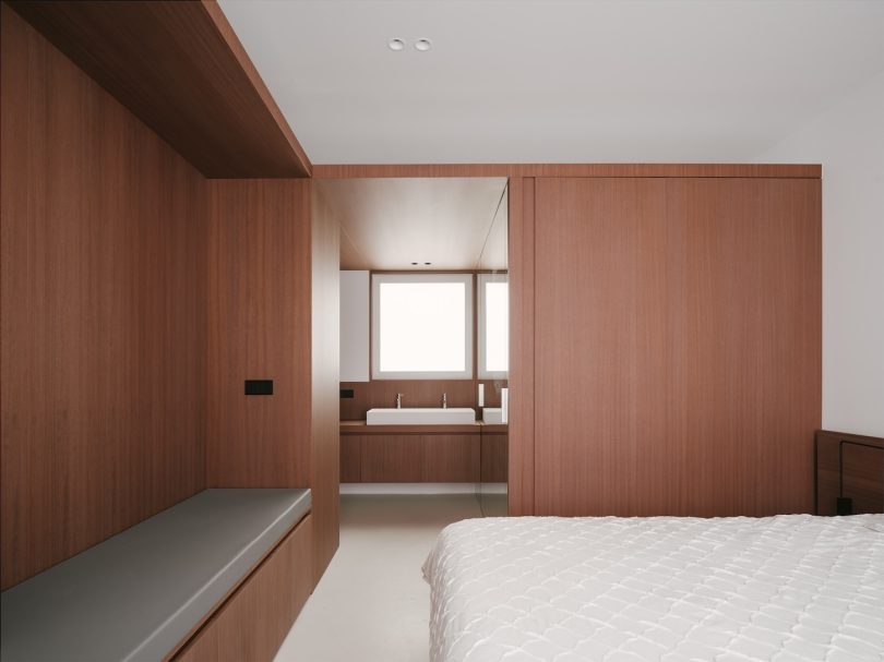 Ignacio Olite Arquitectos设计的简约住宅M&M House
