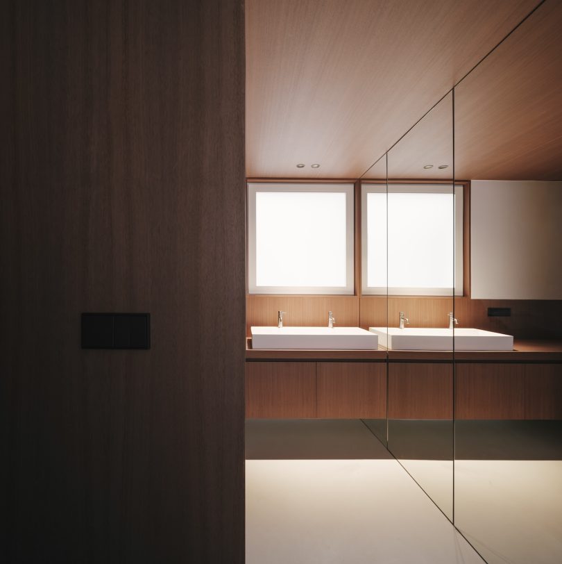 Ignacio Olite Arquitectos设计的简约住宅M&M House