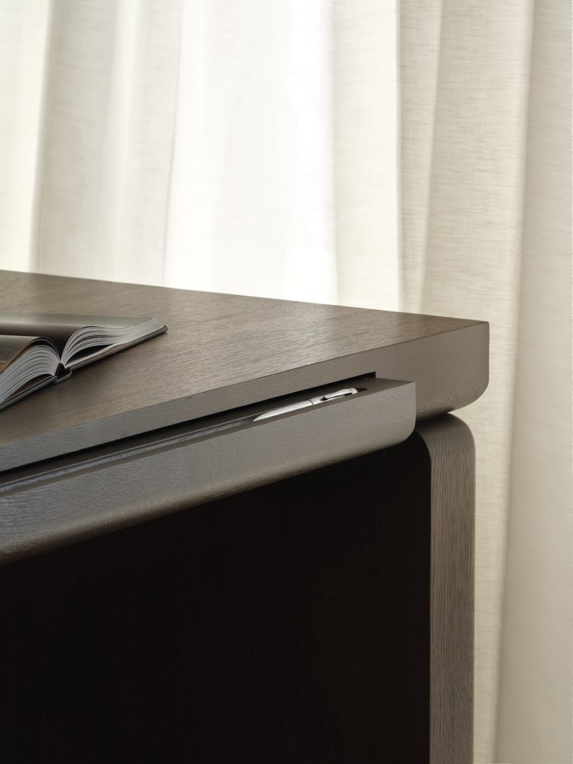 Alina Ryssina设计的极简公寓Shangri-La Toronto Residence