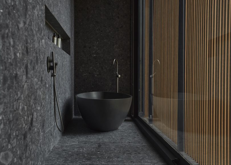 由5 Sólidos与Studiokp2设计的极简住宅Casa Haras