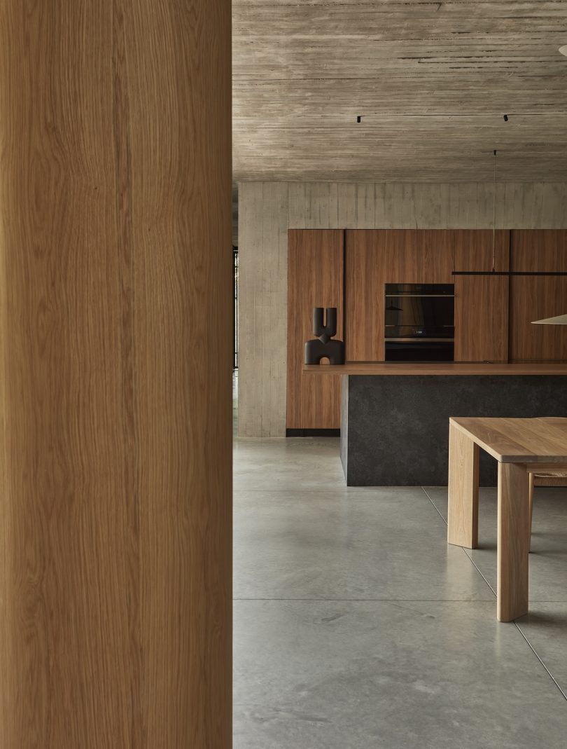 由5 Sólidos与Studiokp2设计的极简住宅Casa Haras