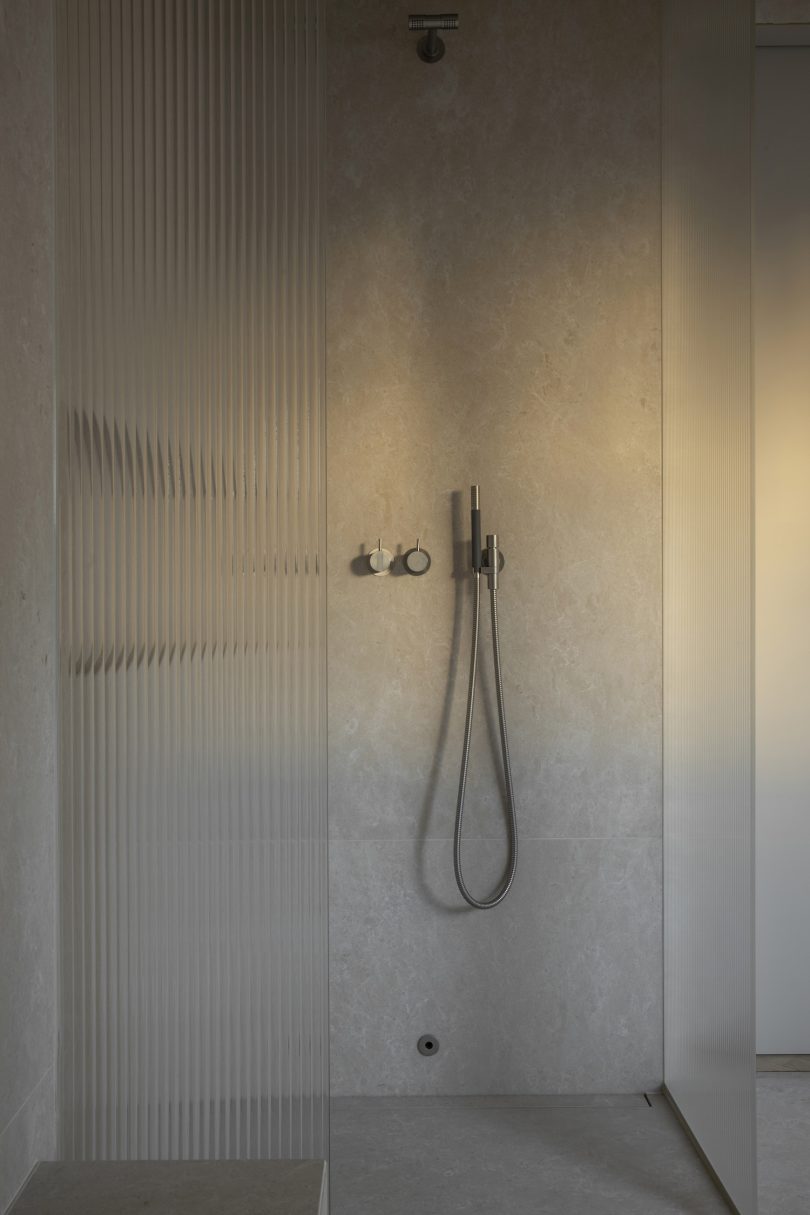 Oda Olafsrud设计的极简主义住宅DS Residence